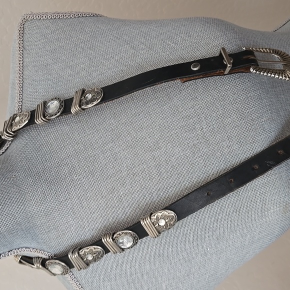 Western-Style Leather Belt featuring  silver-toned conchos & matching buckle - Picture 5 of 10